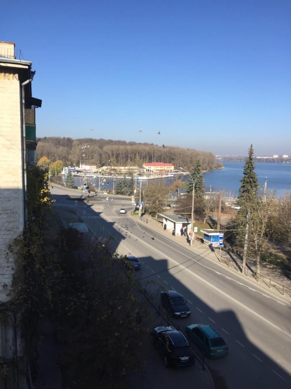 Апартаменты С Видом На Озеро Тернополь Экстерьер фото